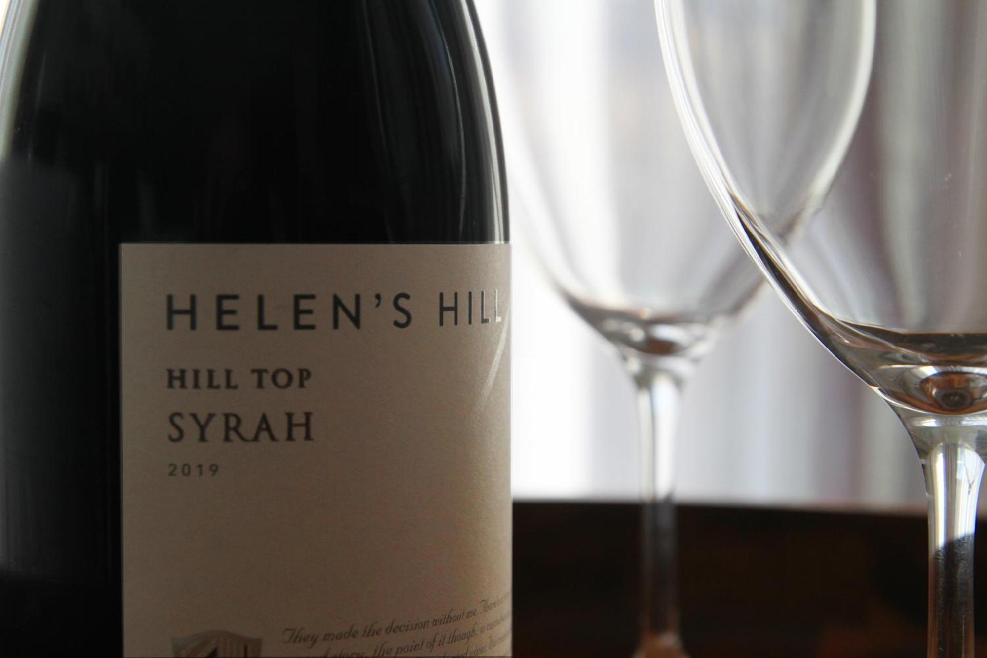 Peppers Marysville Extérieur photo A bottle of Syrah from the Helena Valley