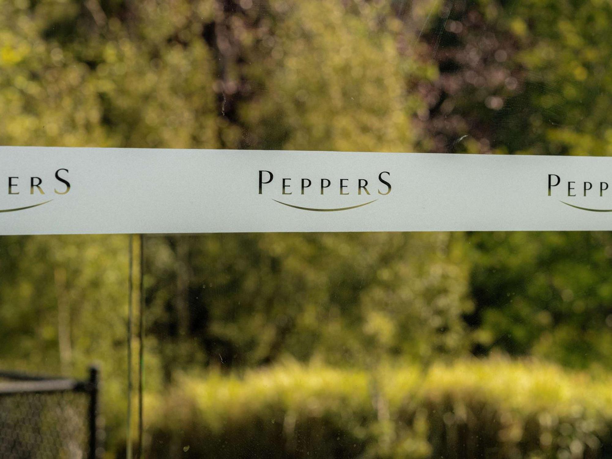 Peppers Marysville Extérieur photo Pepper's sign